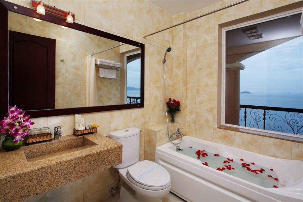 Fairy Bay Hotel На Транг Екстериор снимка