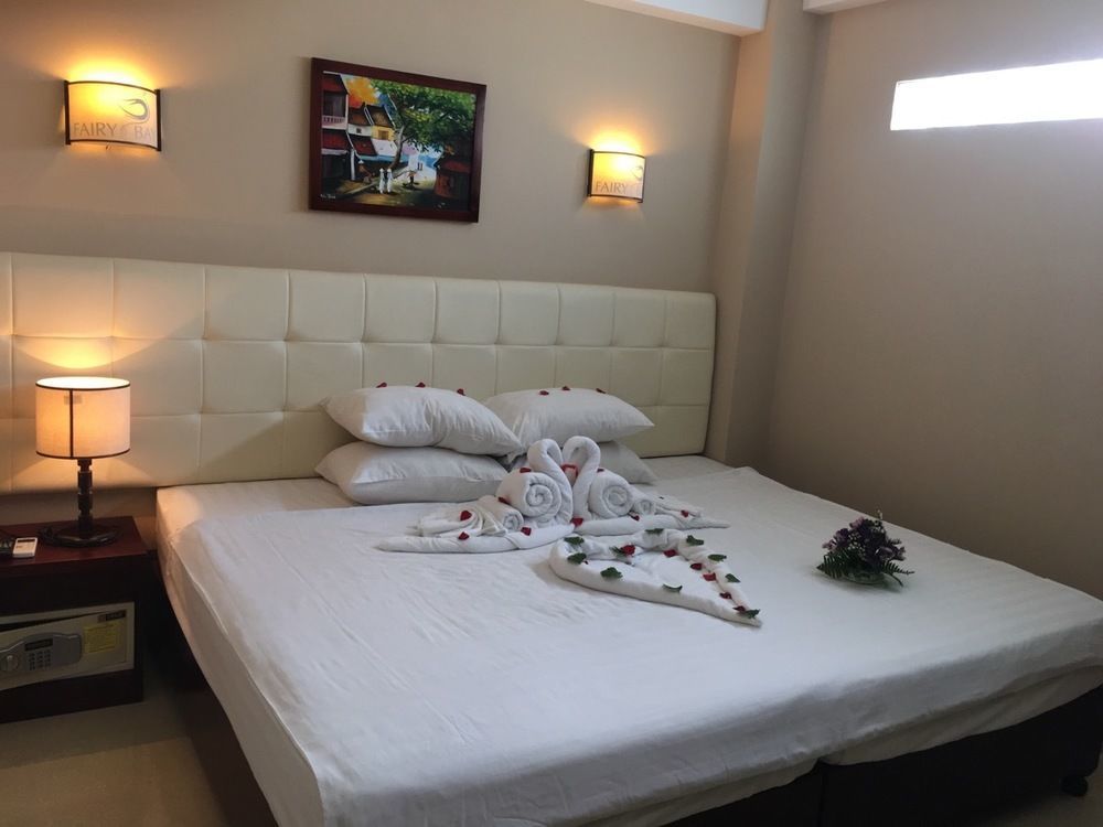 Fairy Bay Hotel На Транг Екстериор снимка