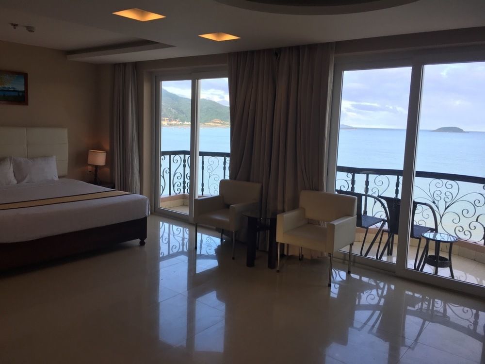 Fairy Bay Hotel На Транг Екстериор снимка
